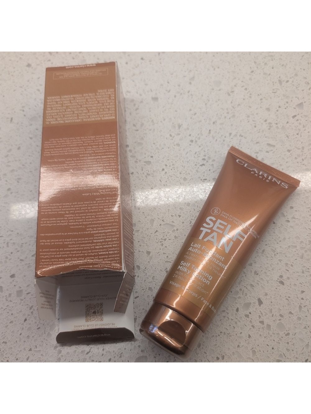 Clarins | Self Tanning Milky Lotion Face + Body Self Tanner